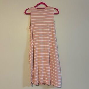 Time and Tru Woman’s sleeveless knit dress